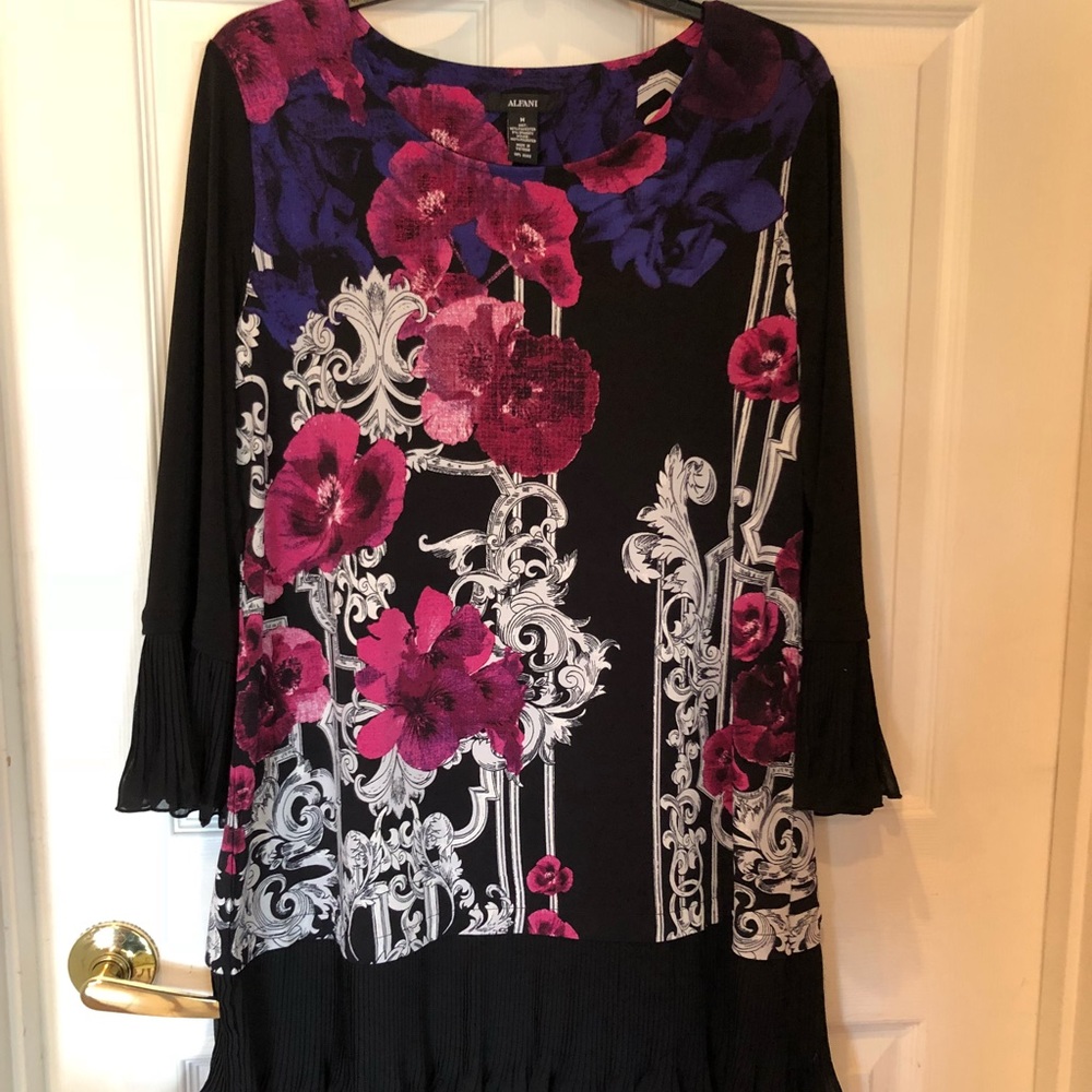 NWOT “Alfani” ladies dress